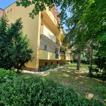 Alma-lak * Balatonalmádi