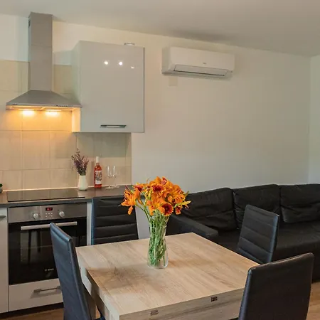 Alma-lak Apartament Balatonalmádi